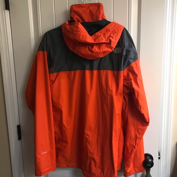 🌧THE NORTH FACE HYVENT Rain Jacket - Picture 14 of 16